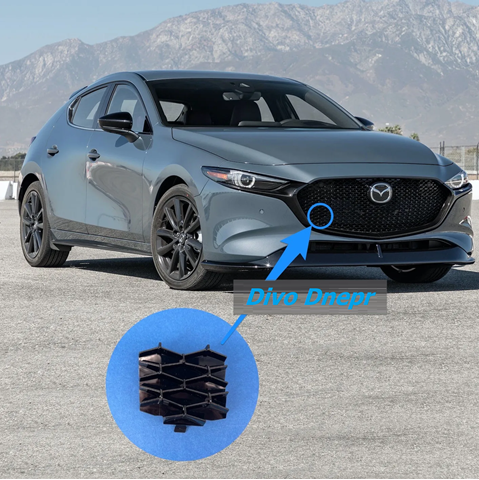 Передняя заглушка бампера буксировочного крюка BCKN50A11A MAZDA