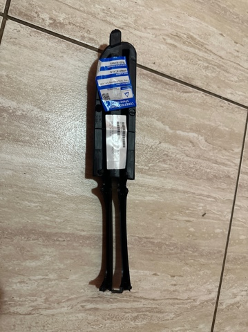 BMW 51118209925 Решетка бампера переднего левая в наличии Кривой Рог
