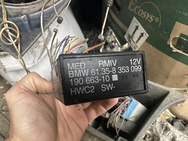 BMW 61358353099 в наличии Кривой Рог