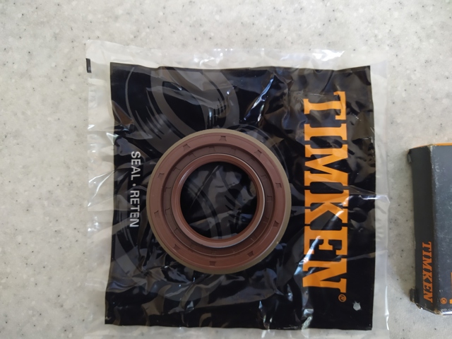 Сальник полуоси заднего моста 4857 TIMKEN