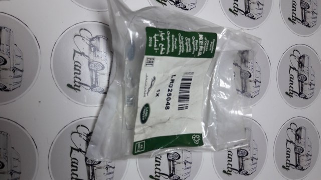 Пробка поддона двигателя LR025048 LAND ROVER