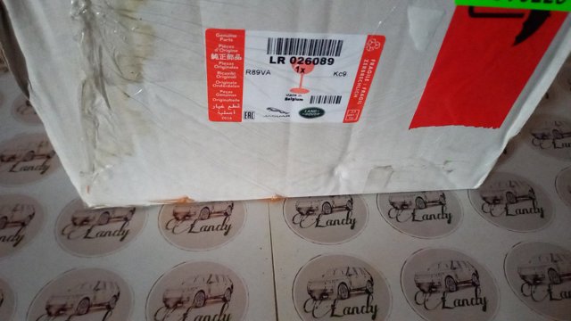 Противотуманка правая LR026089 LAND ROVER