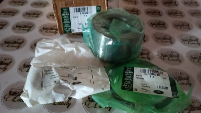 Подшипники задней ступицы LR045917 LAND ROVER