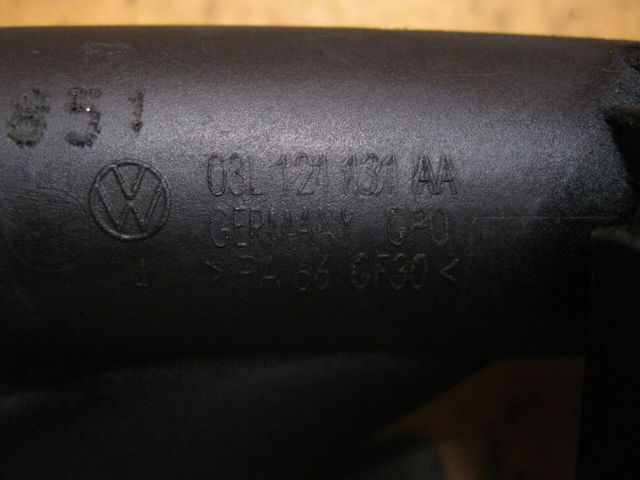 VAG 03L121131AA Фланец системы охлаждения (тройник) в наличии Винница