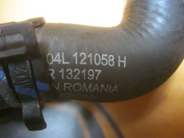 04L121064AE Шланг (патрубок) системы охлаждения купить Полтава