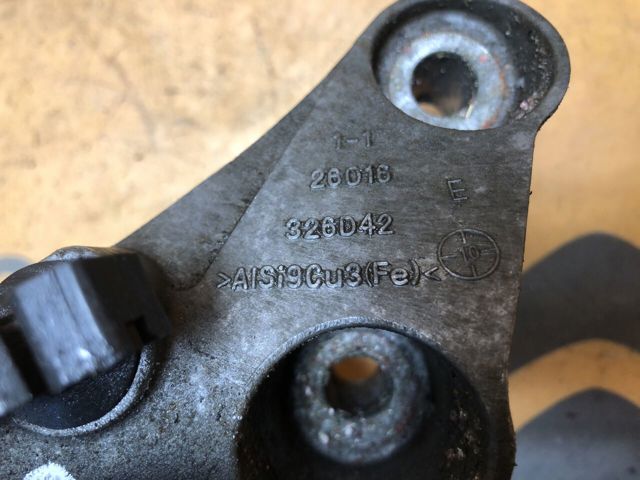 112100032R RENAULT Правая подушка двигателя купить в Одесса