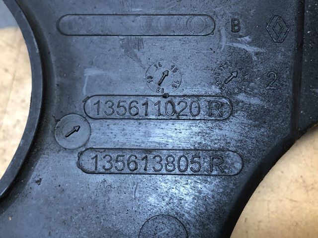 135613805R RENAULT Нижняя защита ремня ГРМ купить в Львов