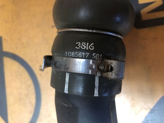 144604607R RENAULT Шланг (патрубок) интеркуллера купить в Павлоград