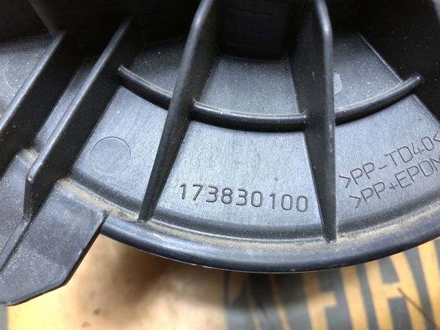 RENAULT 173830100 Мотор вентилятора печки (отопителя салона) в наличии Полтава