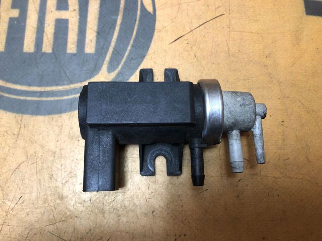 Клапан соленоид регулирования заслонки EGR 1J0906627B VAG