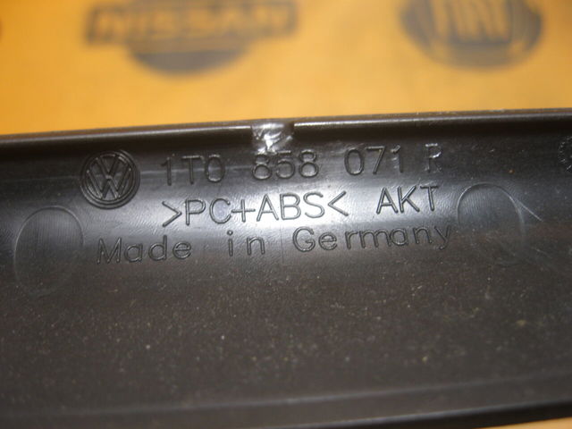 VAG 1T0858071R в наличии Ирпень