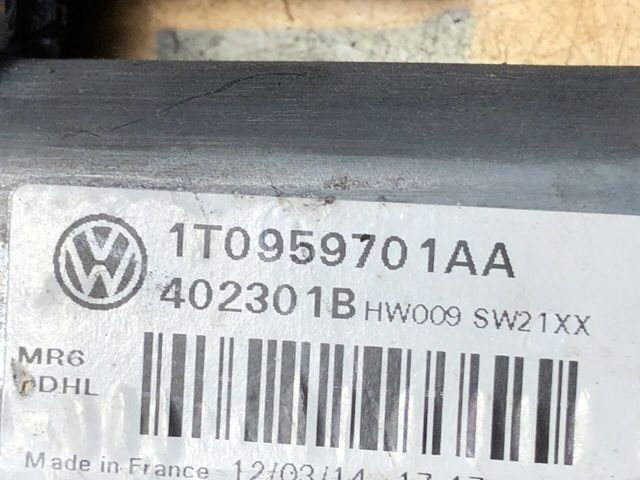 VAG 1T0959701AA в наличии Сумы