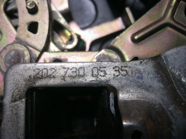 2027300535 MERCEDES Замок двери задней левой купить в Сумы