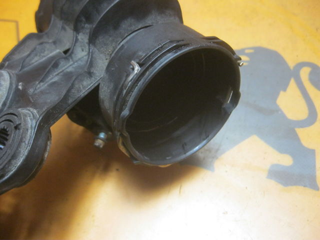 MERCEDES 2035200095 Патрубок интеркулера в наличии Кривой Рог