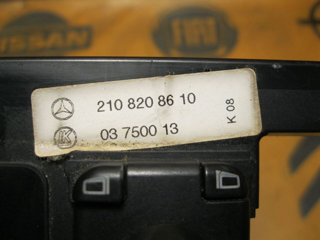 MERCEDES 2108208610 Кнопочный блок управления стеклоподъемником центральной консоли в наличии Тернополь