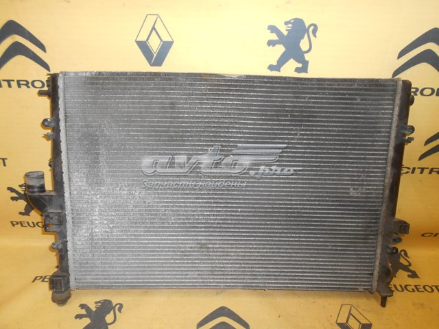 214100598R RENAULT Радиатор купить в Одесса