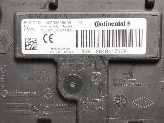 RENAULT 237106319R Блок управления двигателем в наличии Украина