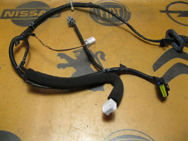 241279U000 NISSAN купить в Сумы