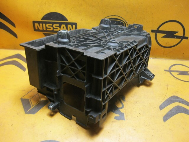 RENAULT 244460001R Полка под аккумулятор в наличии Кривой Рог