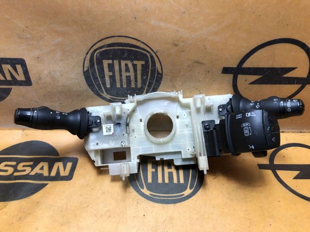 Переключатели подрулевые 255670017R RENAULT
