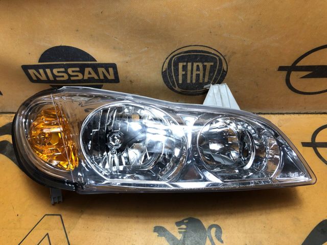 Фара основная правая 260103Y626 NISSAN