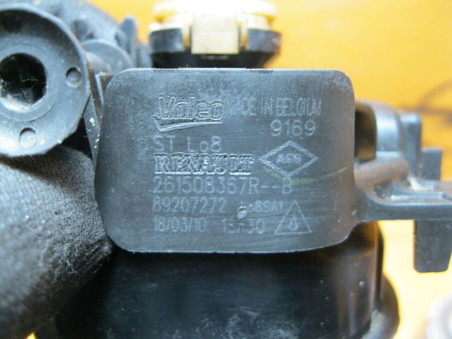 261508367R RENAULT Фара противотуманная левая/правая купить в Ровно