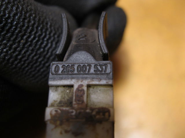 265007537 NISSAN Датчик АБС (ABS) передний купить в Ужгород