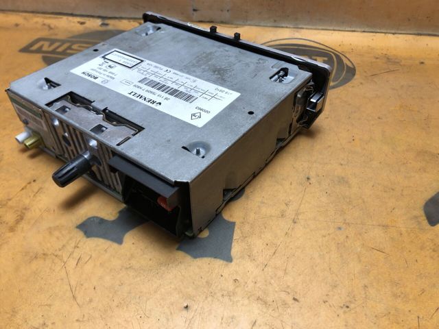 RENAULT 281157550R Магнитола в наличии Черкассы