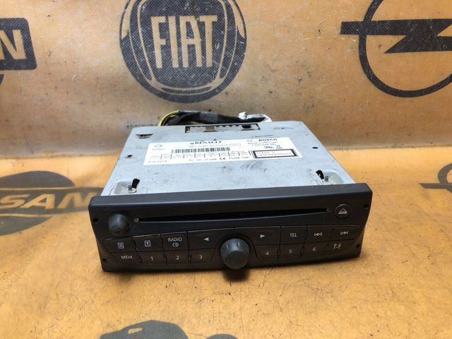 281158338R RENAULT Магнитола (радио AM/FM) купить в Львов