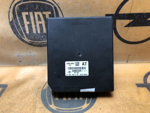 Блок реле и предохранителей 284B62342R RENAULT