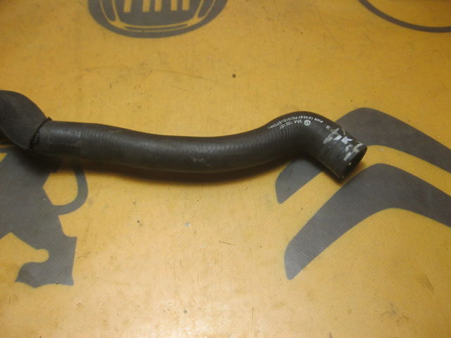 VAG 3AA122157 Шланг (патрубок) радиатора охлаждения верхний в наличии Запорожье