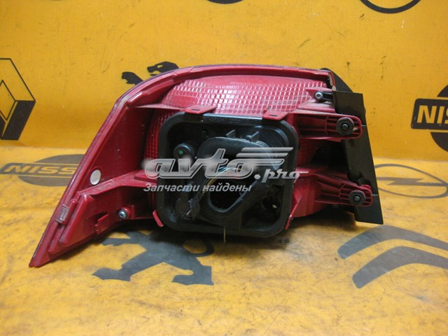 3AE945096C Фонарь задний правый внешний купить Николаев