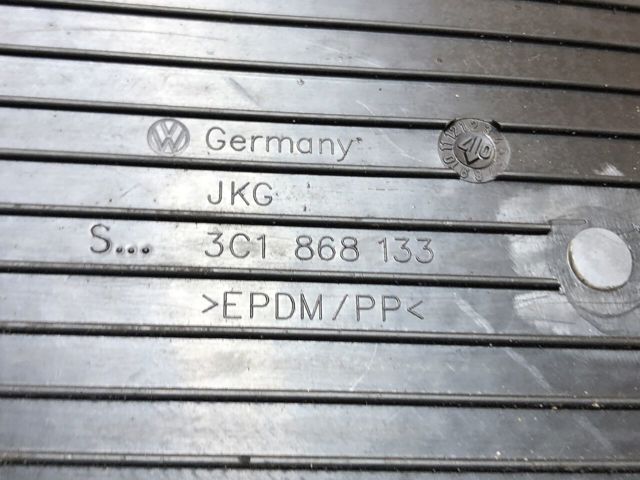 VAG 3C1868133 в наличии Николаев