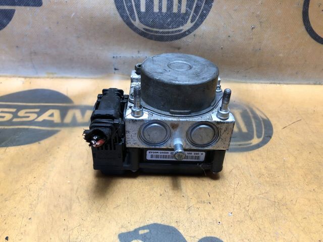 RENAULT 476604621R Блок управления АБС (ABS) гидравлический в наличии Сумы
