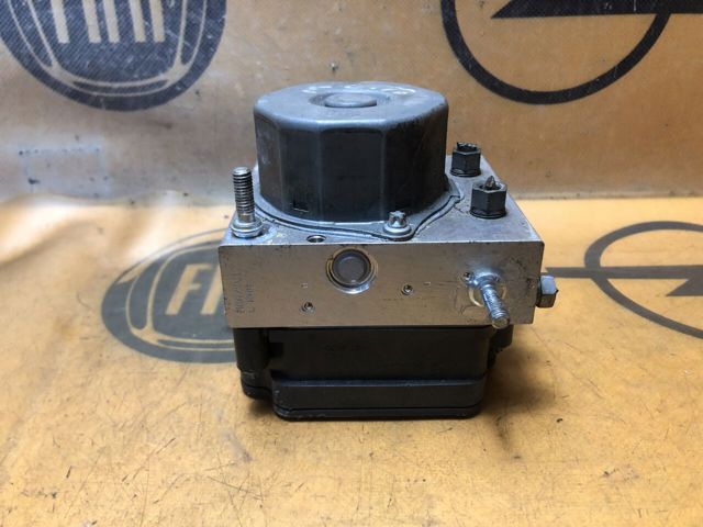 RENAULT 476605492R Блок АБС в наличии Черновцы