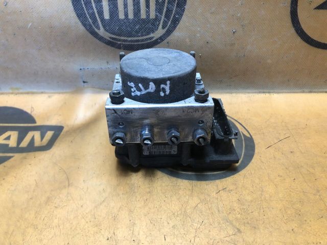 Блок ABS гидравлический 476609U100 NISSAN