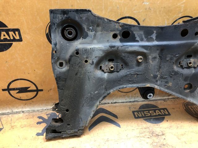 544009U000 NISSAN Балка передней подвески (подрамник) купить в Тернополь
