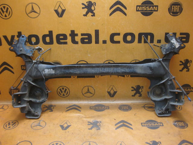 Поперечина задней подвески 555019103R RENAULT