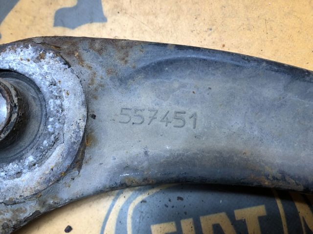 557451 PEUGEOT Рычаг передней подвески нижний правый купить в Тернополь