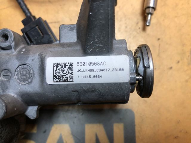 56010568AC CHRYSLER купить в Хмельницкий