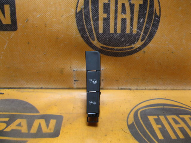 VAG 5G1927238F Кнопка включения парктроника в наличии Украина