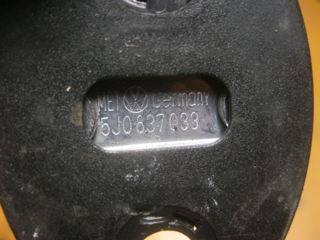 VAG 5J0837033 в наличии Павлоград