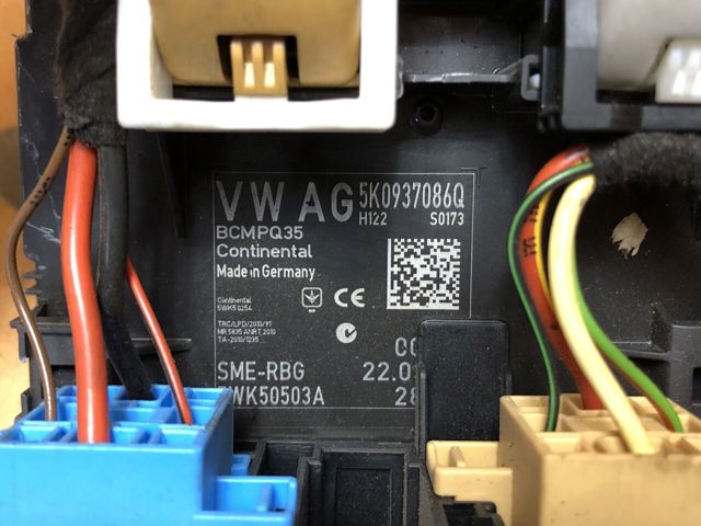 VAG 5K0937086Q в наличии Харьков