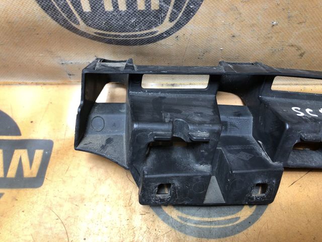 RENAULT 622200007R Кронштейн бампера переднего правый в наличии Николаев