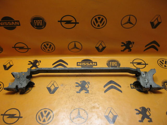 RENAULT 625306167R Суппорт радиатора нижний в наличии Запорожье