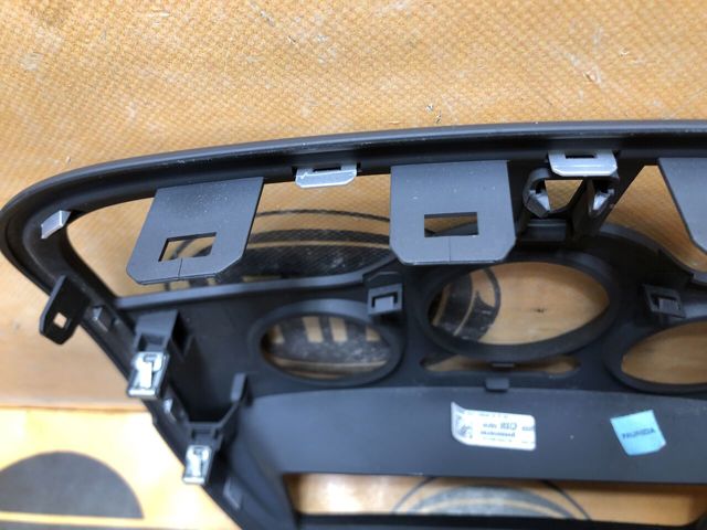 RENAULT 682608894R в наличии Ровно