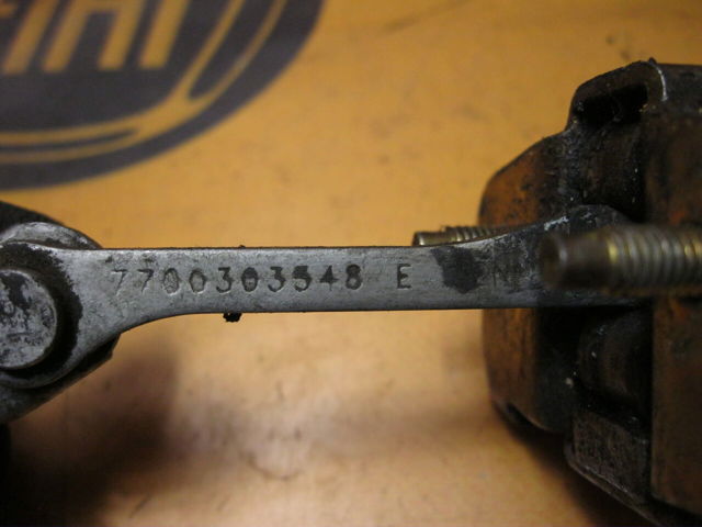 RENAULT 7700303548 Ограничитель открывания двери передний в наличии Одесса
