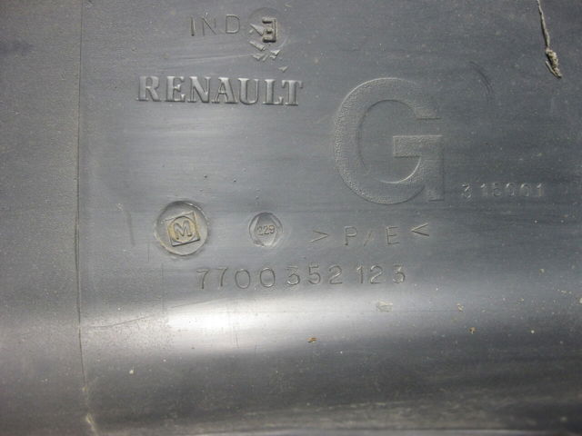RENAULT 7700352123 Бампер задний, левая часть в наличии Львов