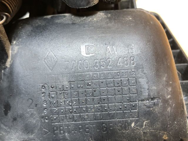 RENAULT 7700352488 Ручка двери левой наружная передняя/задняя в наличии Житомир