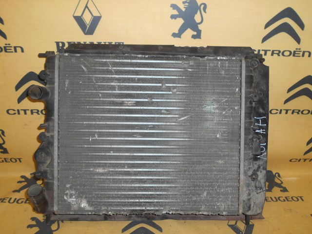 Б/у радиатор охлаждения   renault logan (2004-2008) код: 745 7700428082